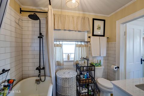 Tiny photo for 414 W Main Street, Washington, NC 27889 (MLS # 100542222)