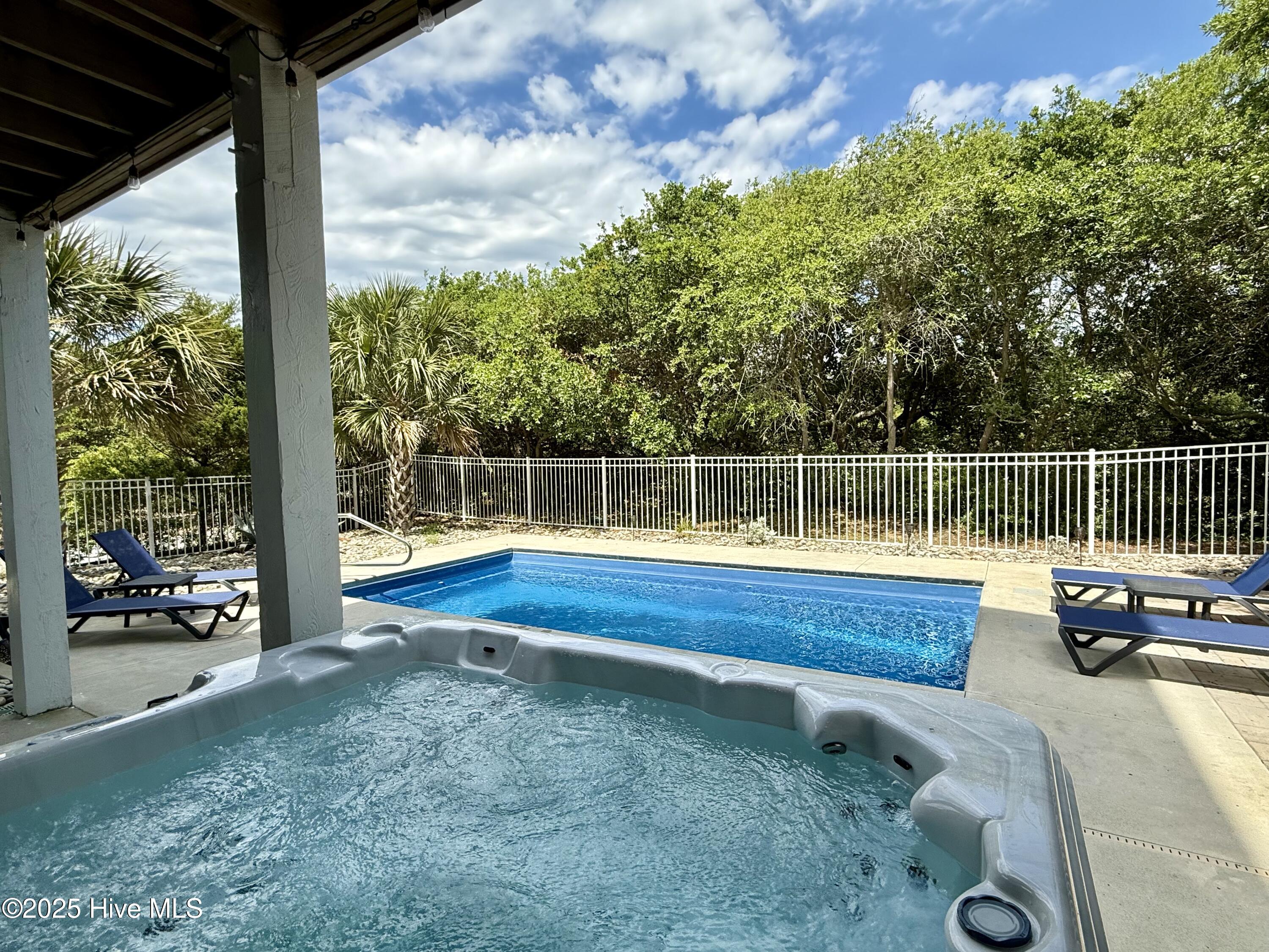 6 Bottlenose Boulevard