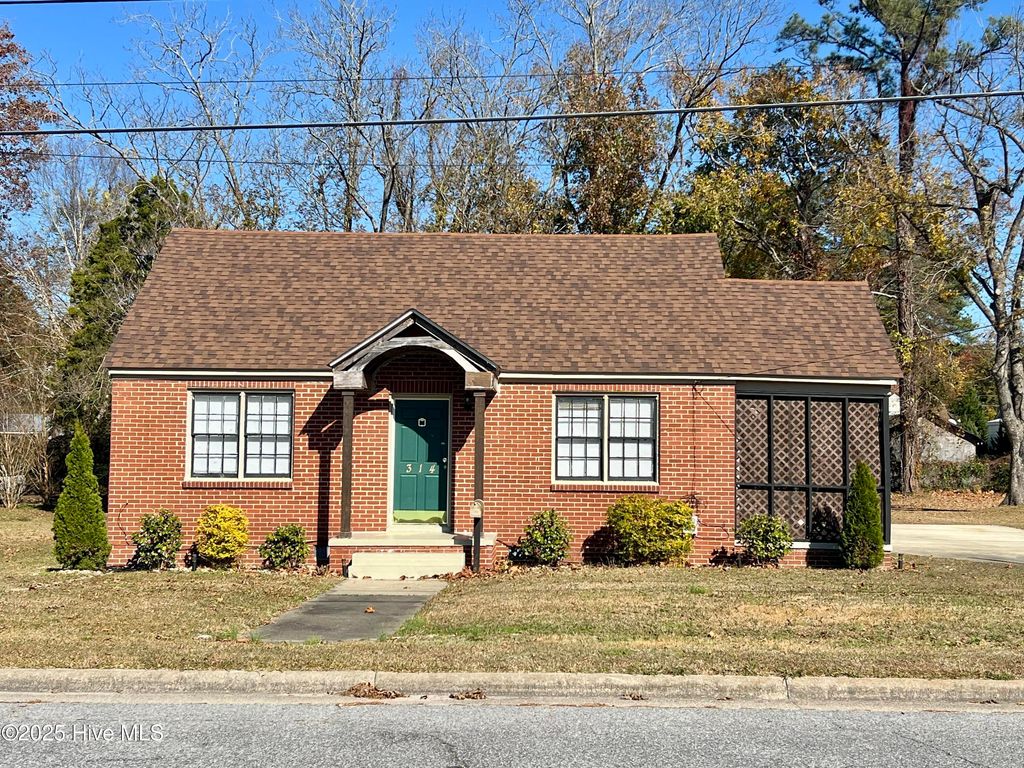 Photo of 314 E 9th Street, Washington, NC 27889 (MLS # 100542967)