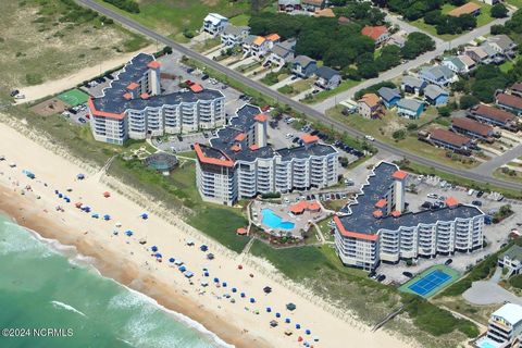 A home in North Topsail Beach