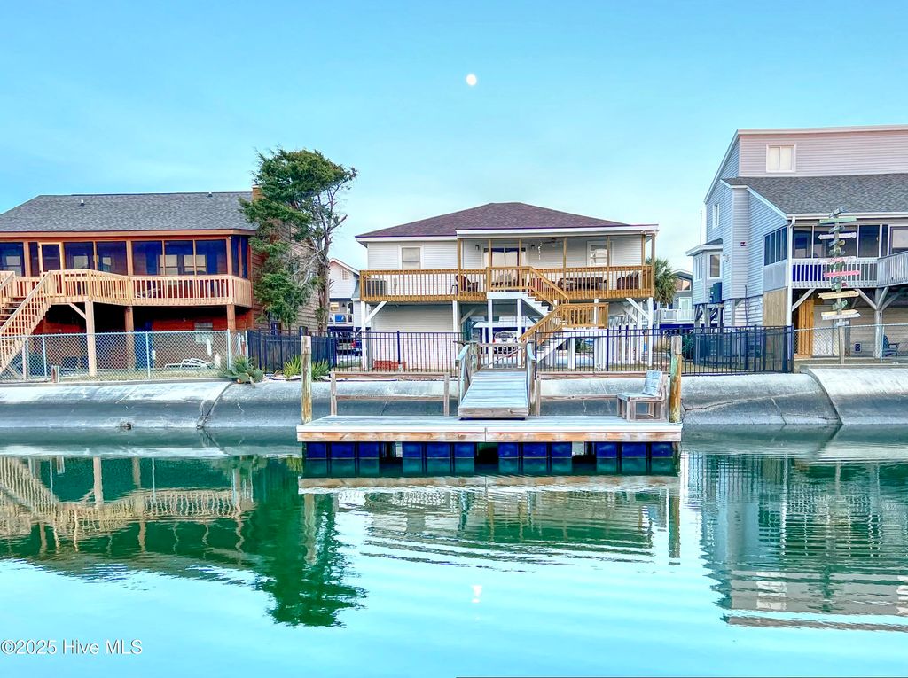 Photo of 31 Richmond Street, Ocean Isle Beach, NC 28469 (MLS # 100529636)