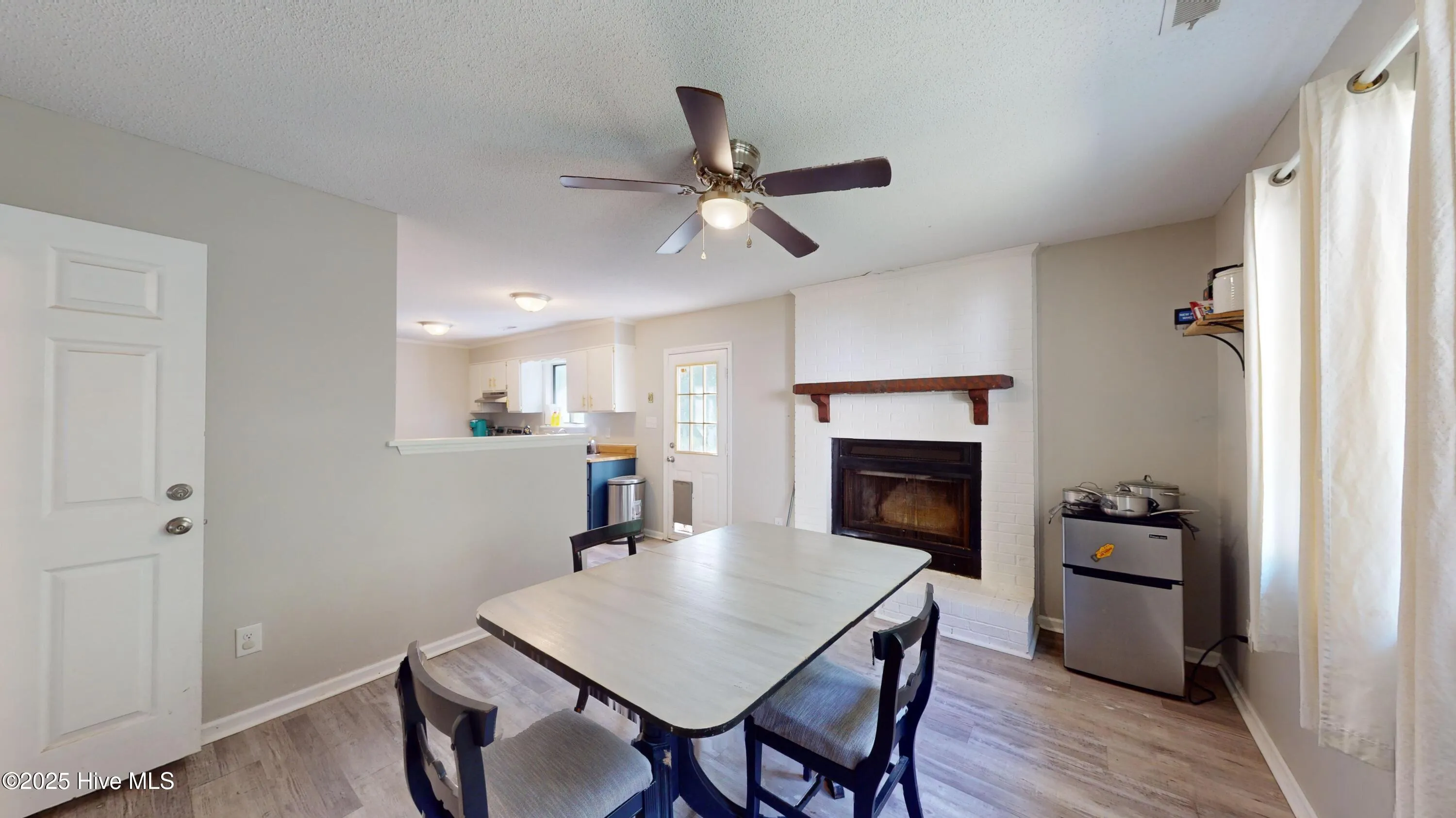 Jacksonville, North Carolina 28546, United States, 3 Bedrooms Bedrooms, ,2 BathroomsBathrooms,Residential,Pending,17235