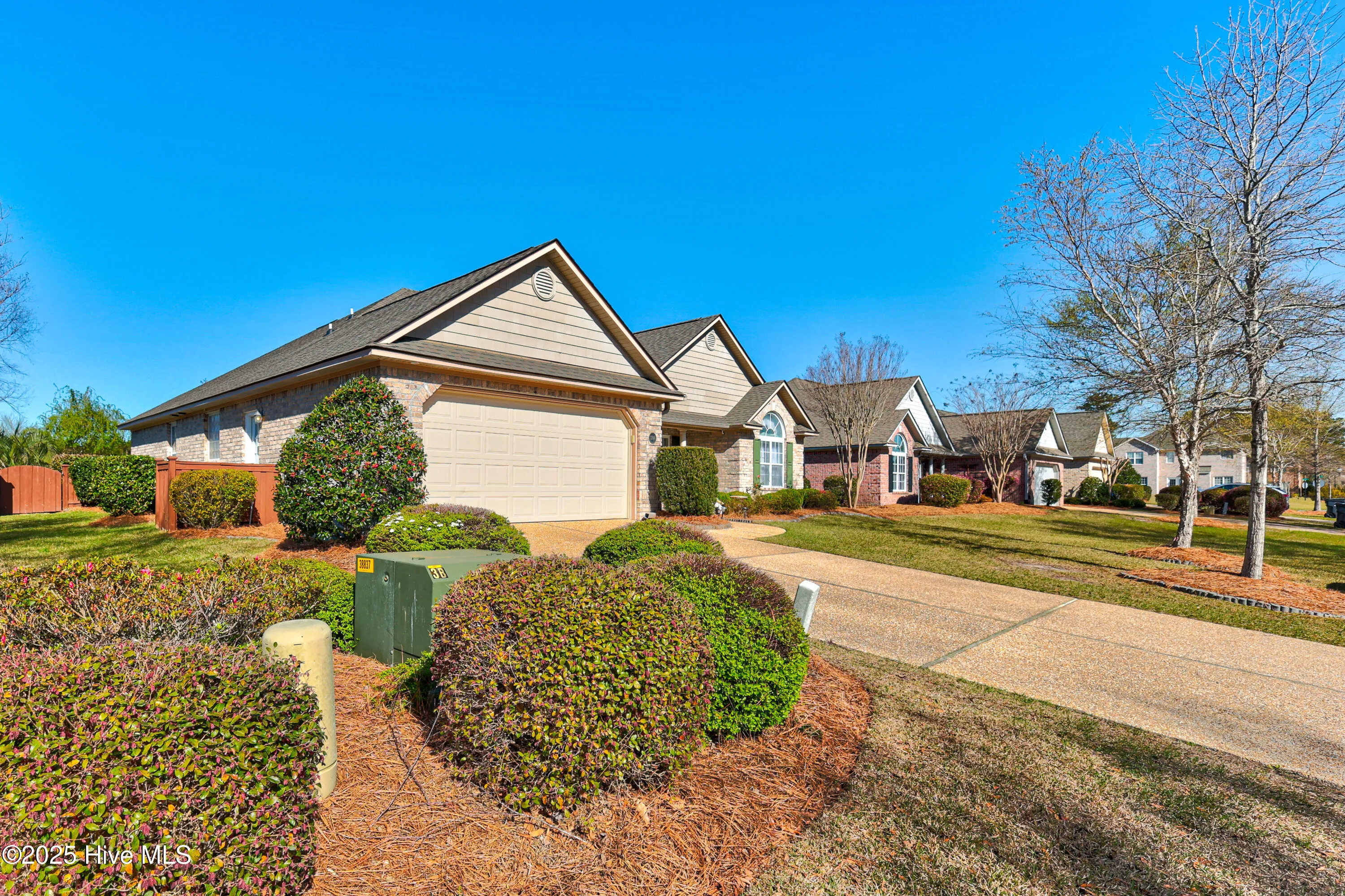 Leland, North Carolina 28479, United States, 3 Bedrooms Bedrooms, ,2 BathroomsBathrooms,Residential,Pending,94307