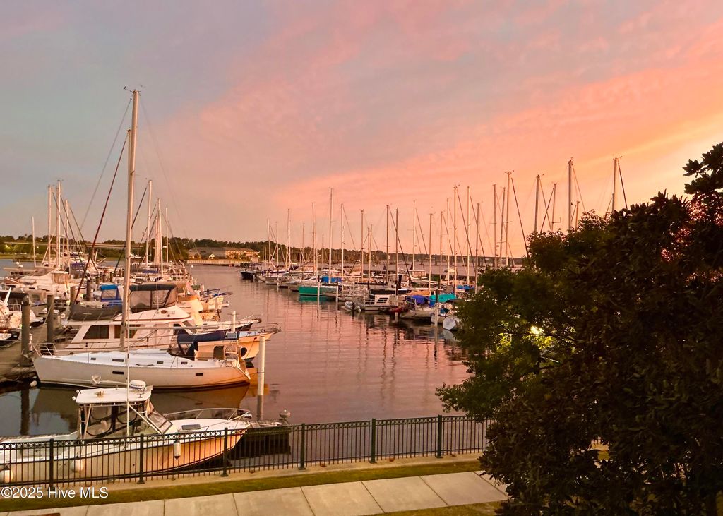 Photo of 102 Sky Sail Boulevard, New Bern, NC 28560 (MLS # 100543809)