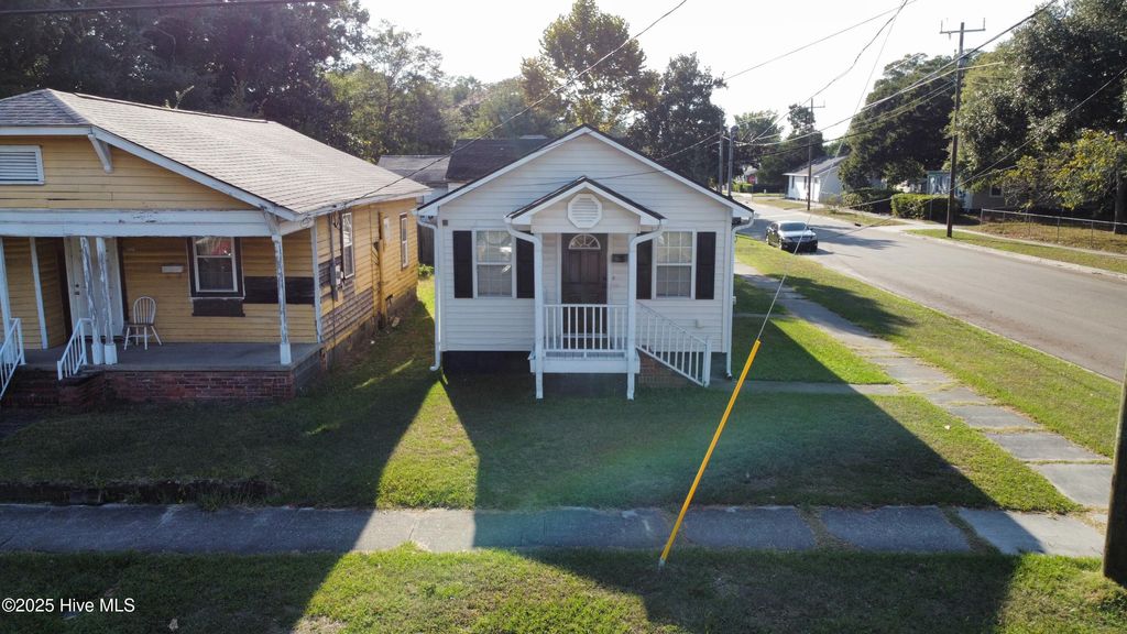 Photo of 1202 S 8th Street, Wilmington, NC 28401 (MLS # 100530574)