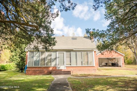 A home in Creswell