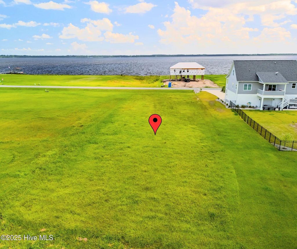 Photo of 71 W Dowry Creek, Belhaven, NC 27810 (MLS # 100520677)