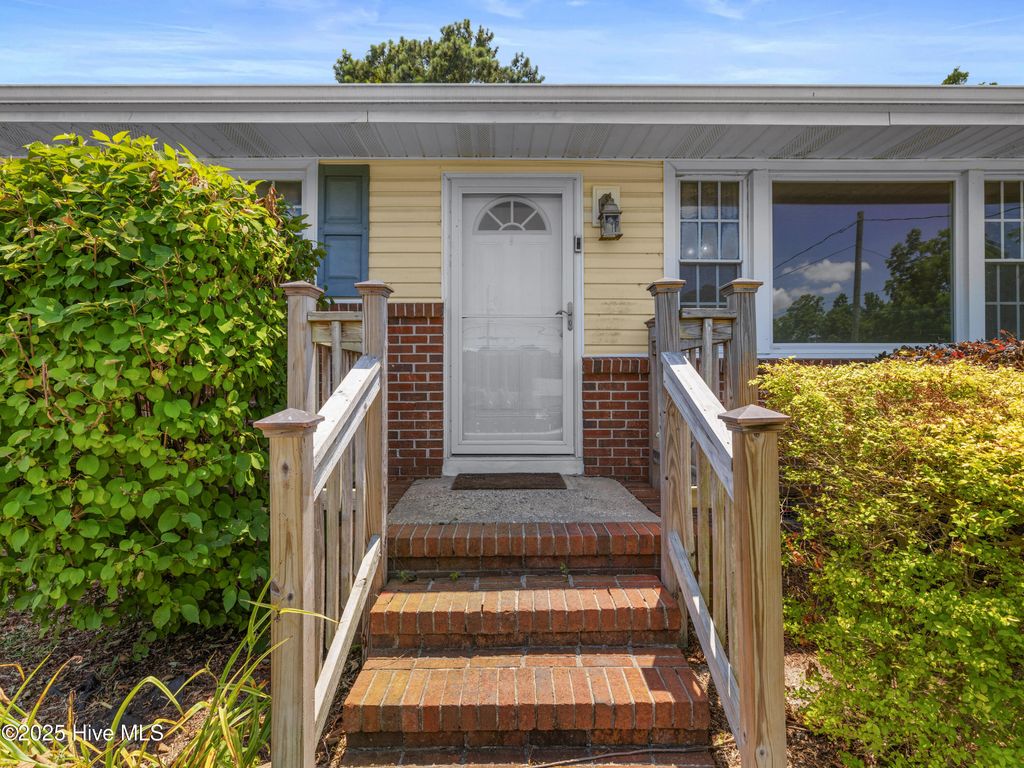 Photo of 107 Tower Drive, Jacksonville, NC 28546 (MLS # 100516486)
