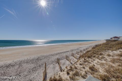 A home in North Topsail Beach