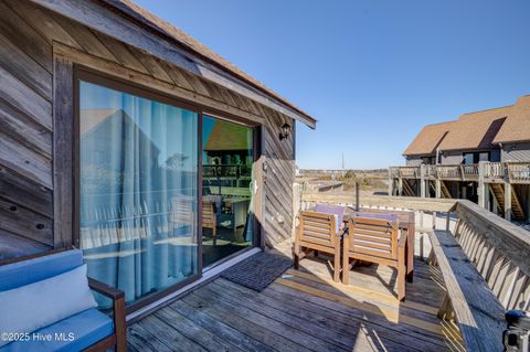 A home in North Topsail Beach