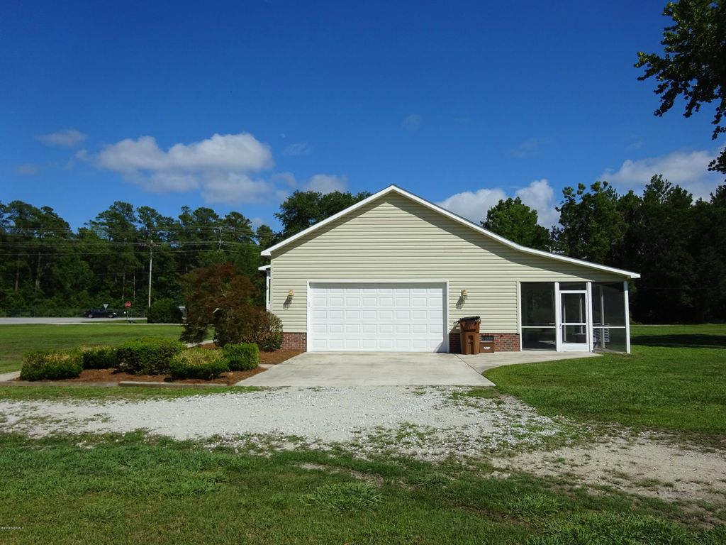 Photo of 1107 Onslow Pines Road, Jacksonville, NC 28540 (MLS # 100543954)