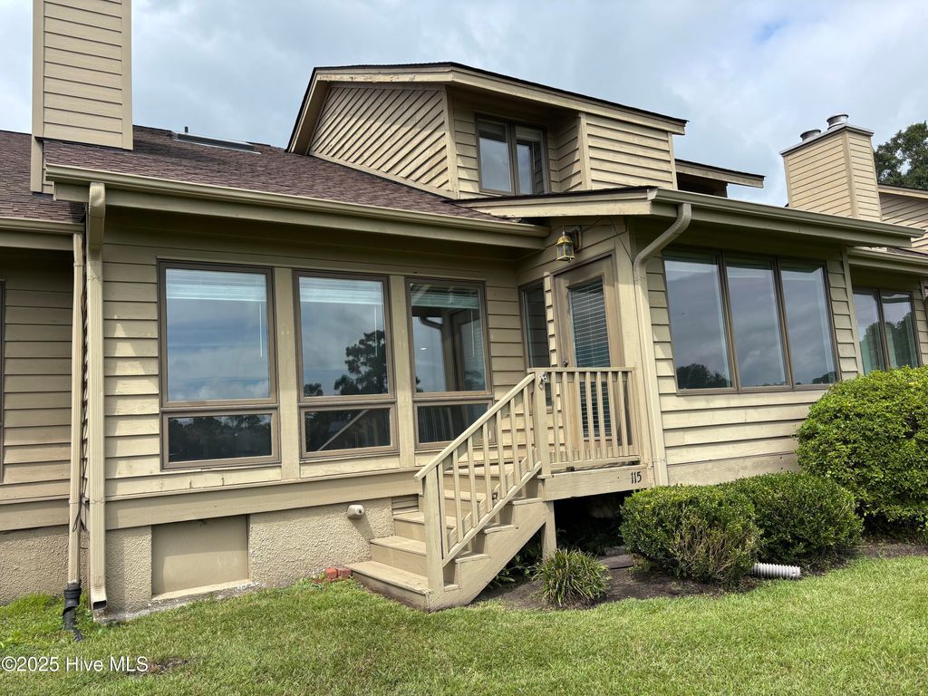 Photo of 115 Egret Court, Hampstead, NC 28443 (MLS # 100526390)