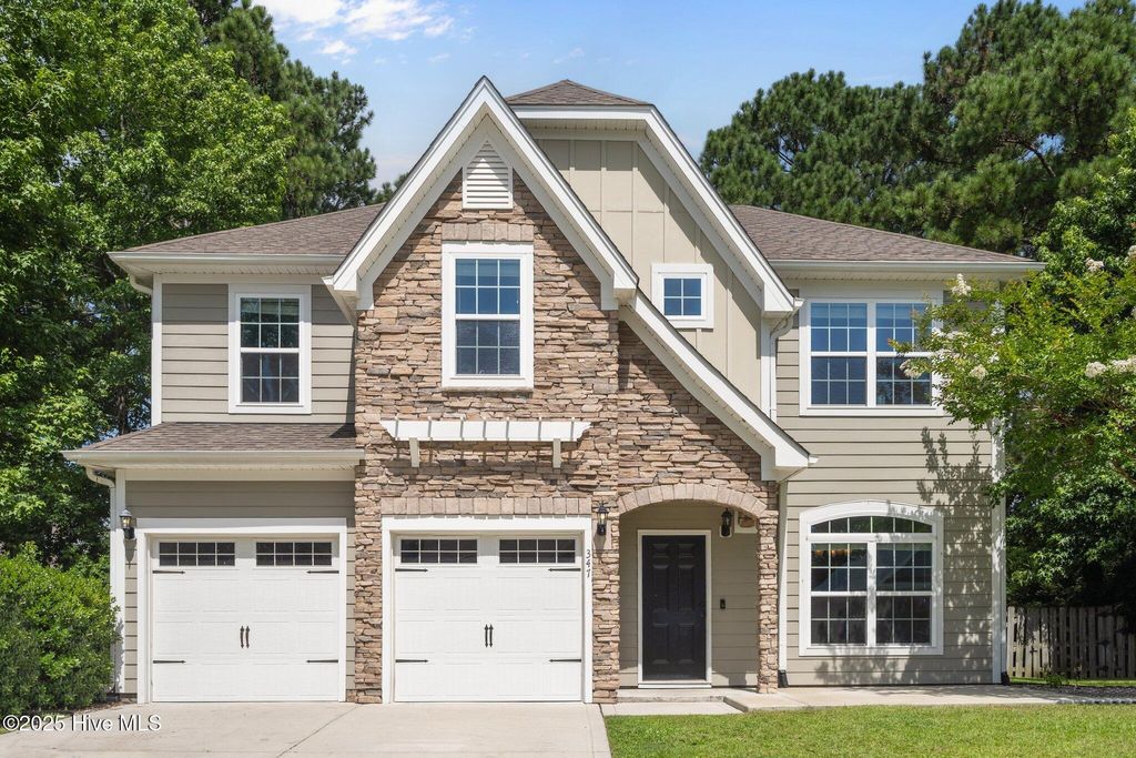Photo of 347 W Goldeneye Lane, Sneads Ferry, NC 28460 (MLS # 100516525)
