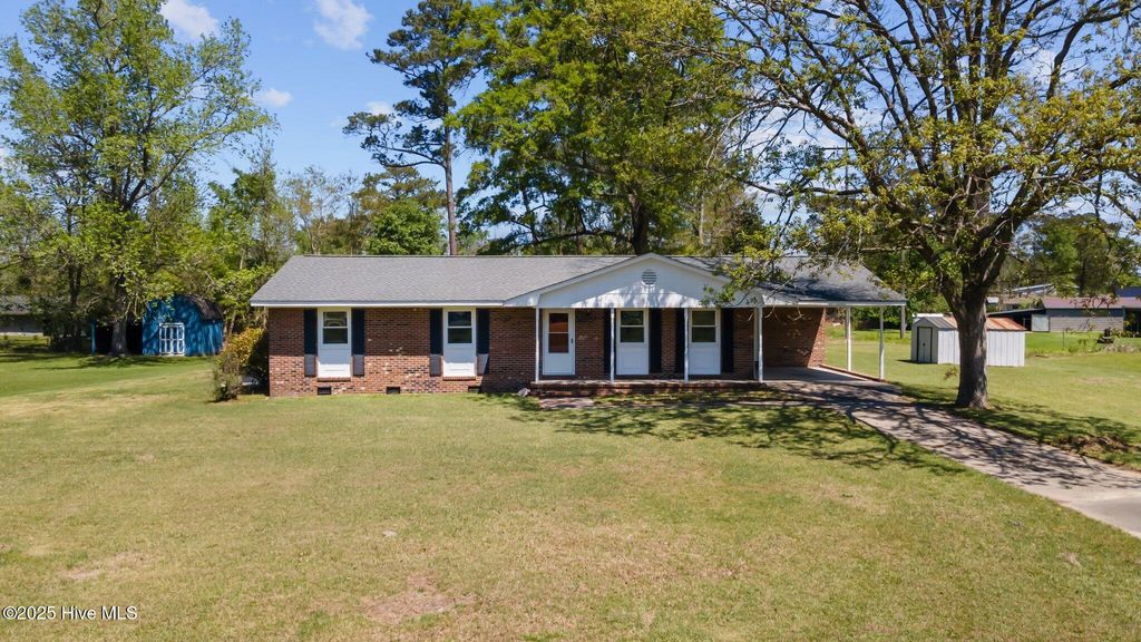 Photo of 21 Edith Drive, Jacksonville, NC 28540 (MLS # 100500970)