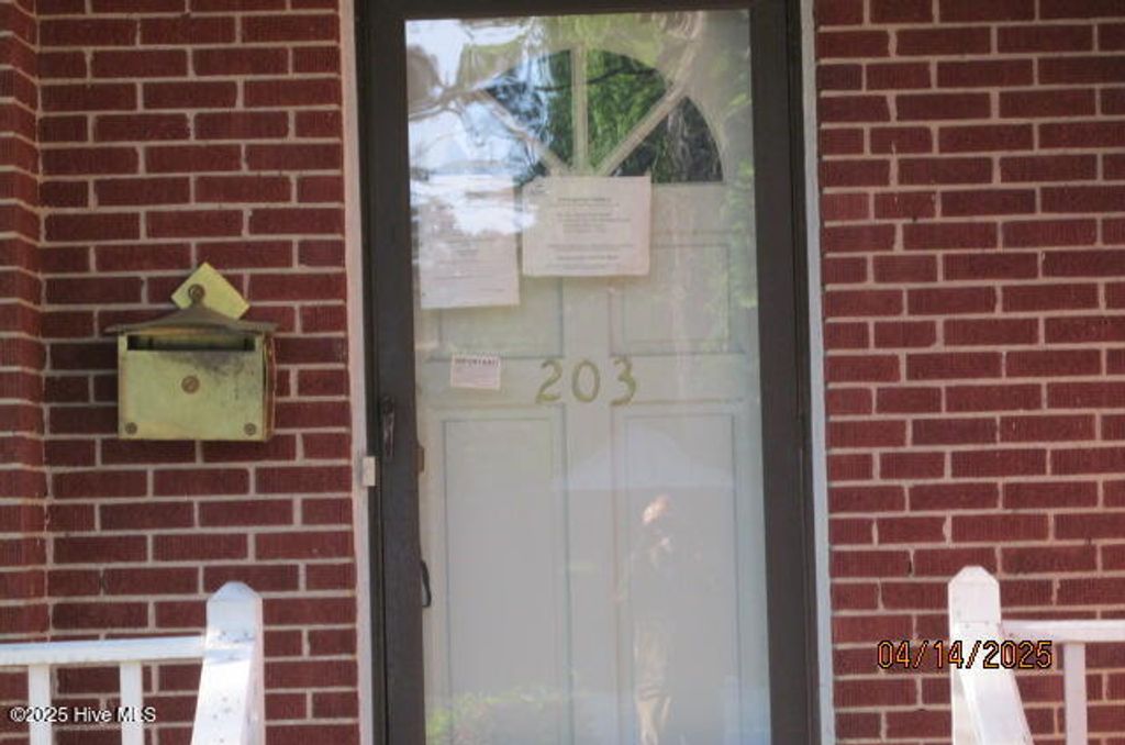 Photo of 203 W 16th Street, Lumberton, NC 28358 (MLS # 100501096)