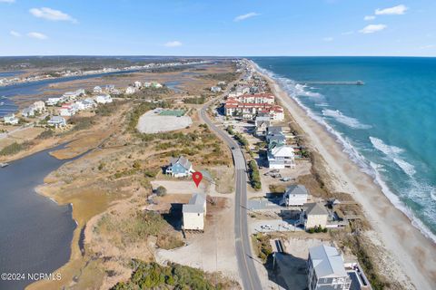 A home in North Topsail Beach