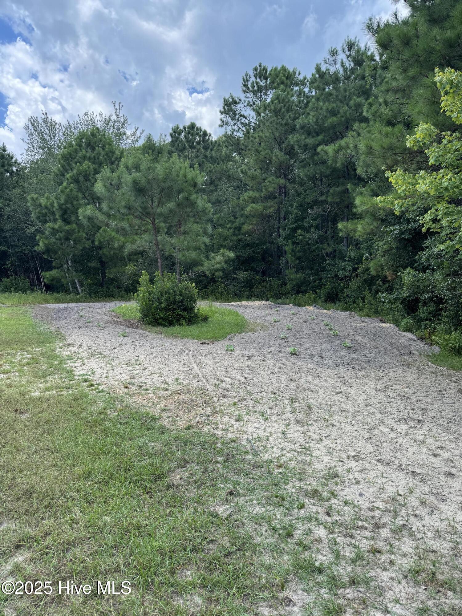 845 Nc Highway 210 E