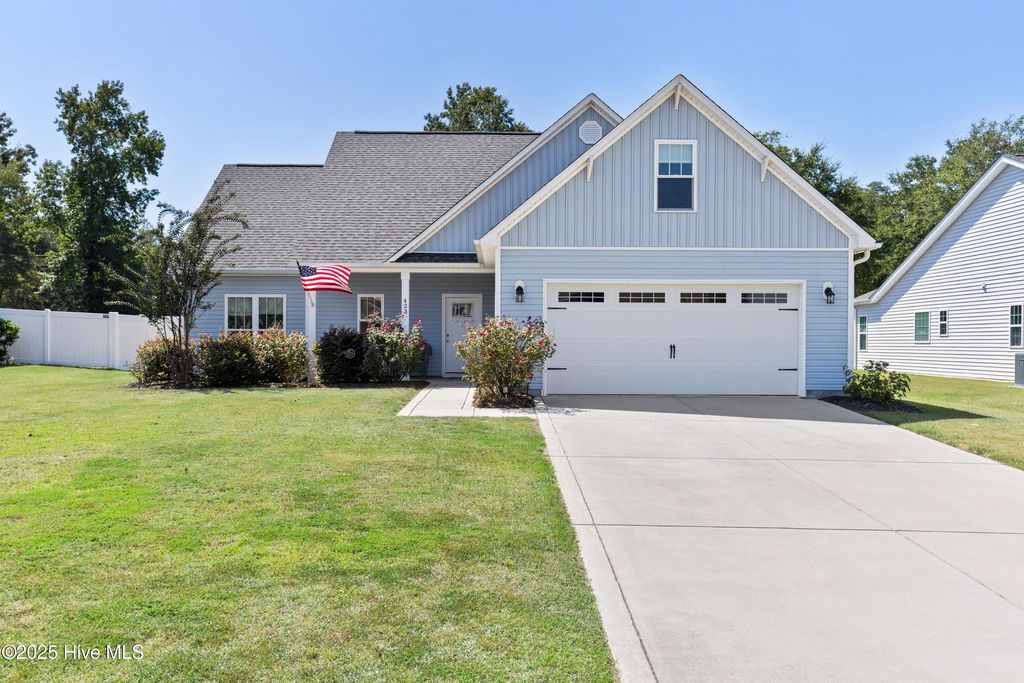 Photo of 423 S Wild Rice Drive SW, Supply, NC 28462 (MLS # 100529568)