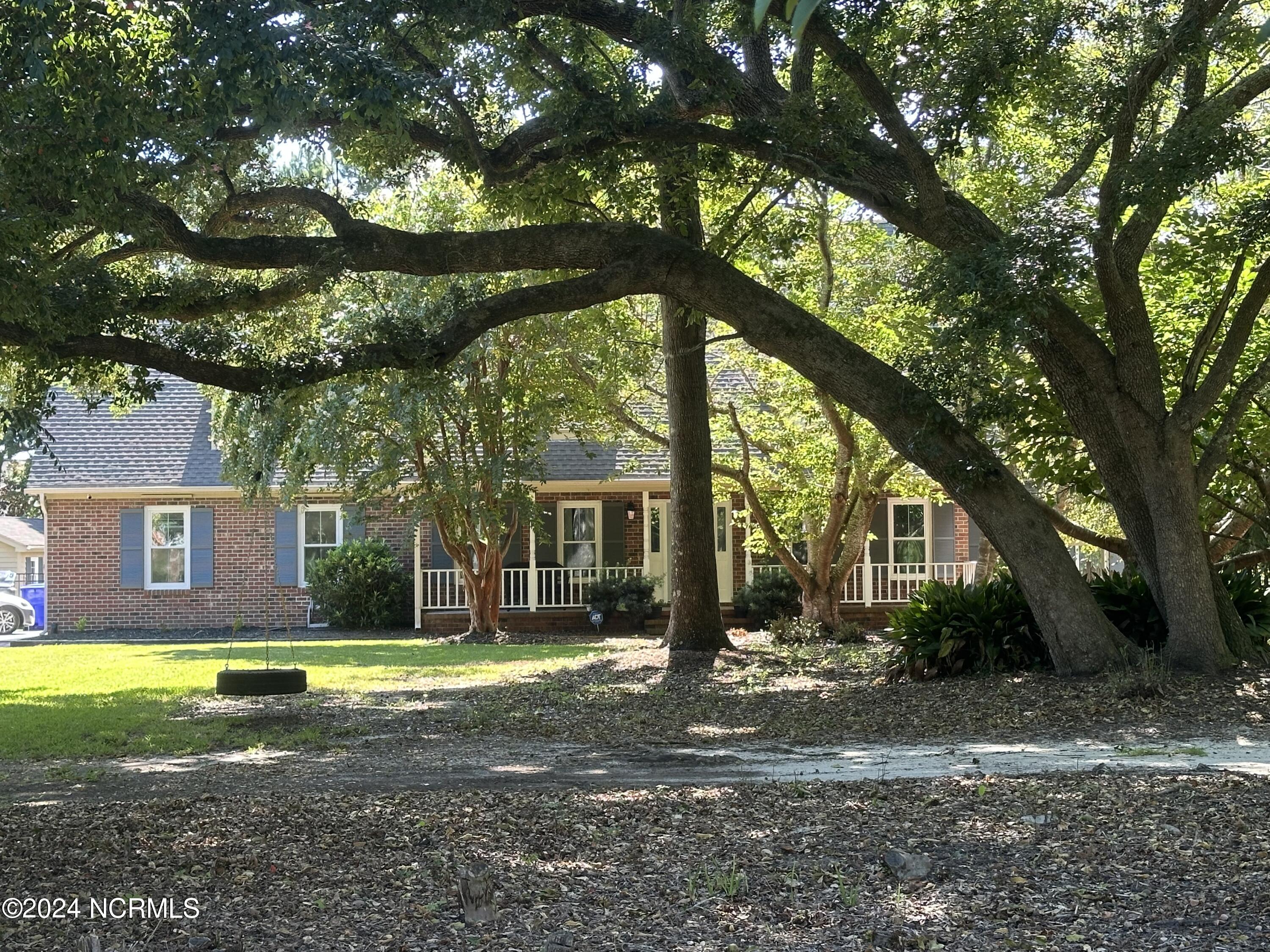 444 E Creekview Drive