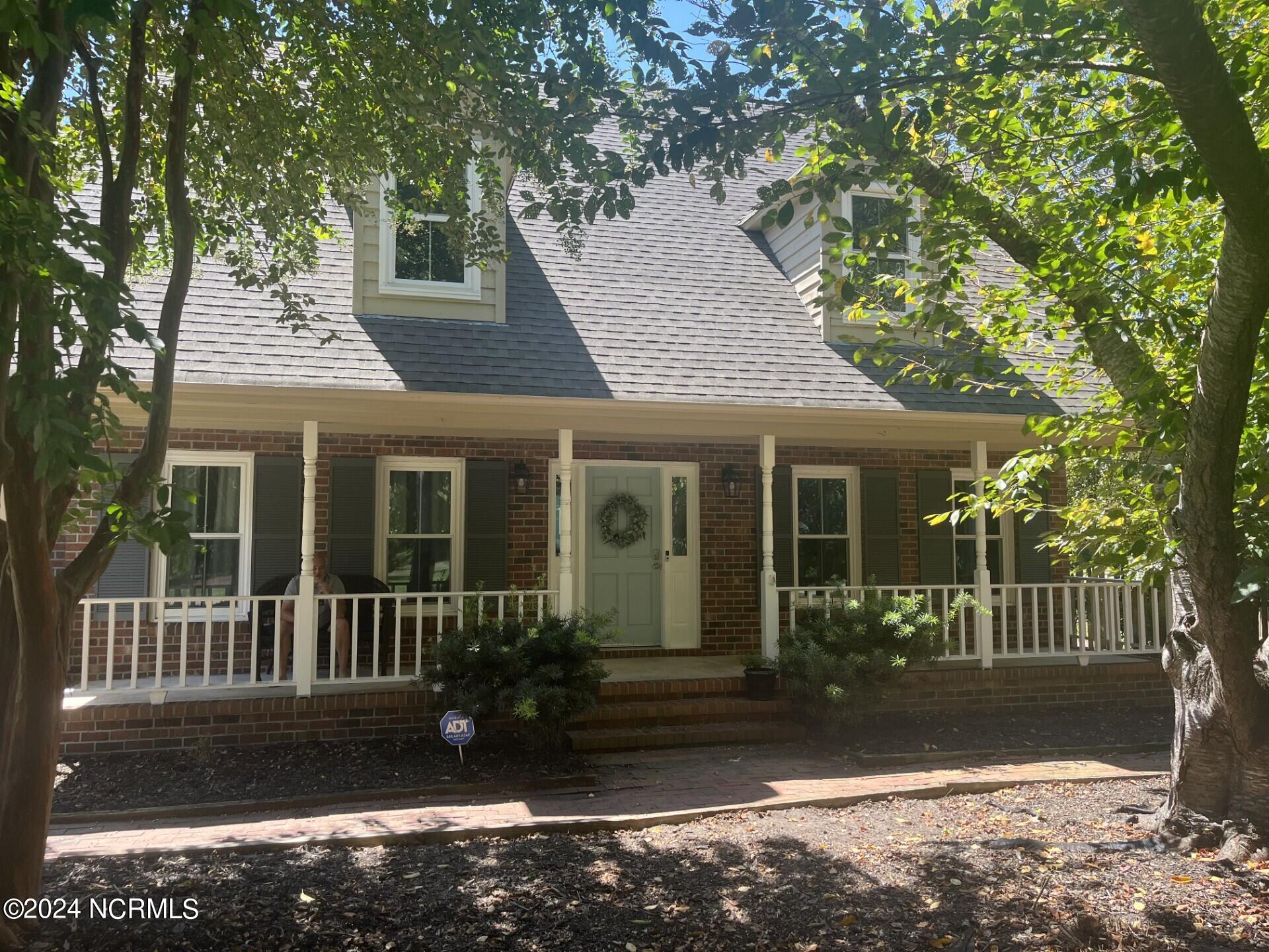 444 E Creekview Drive