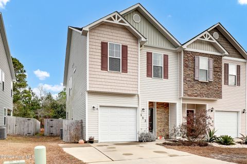 A home in Holly Ridge