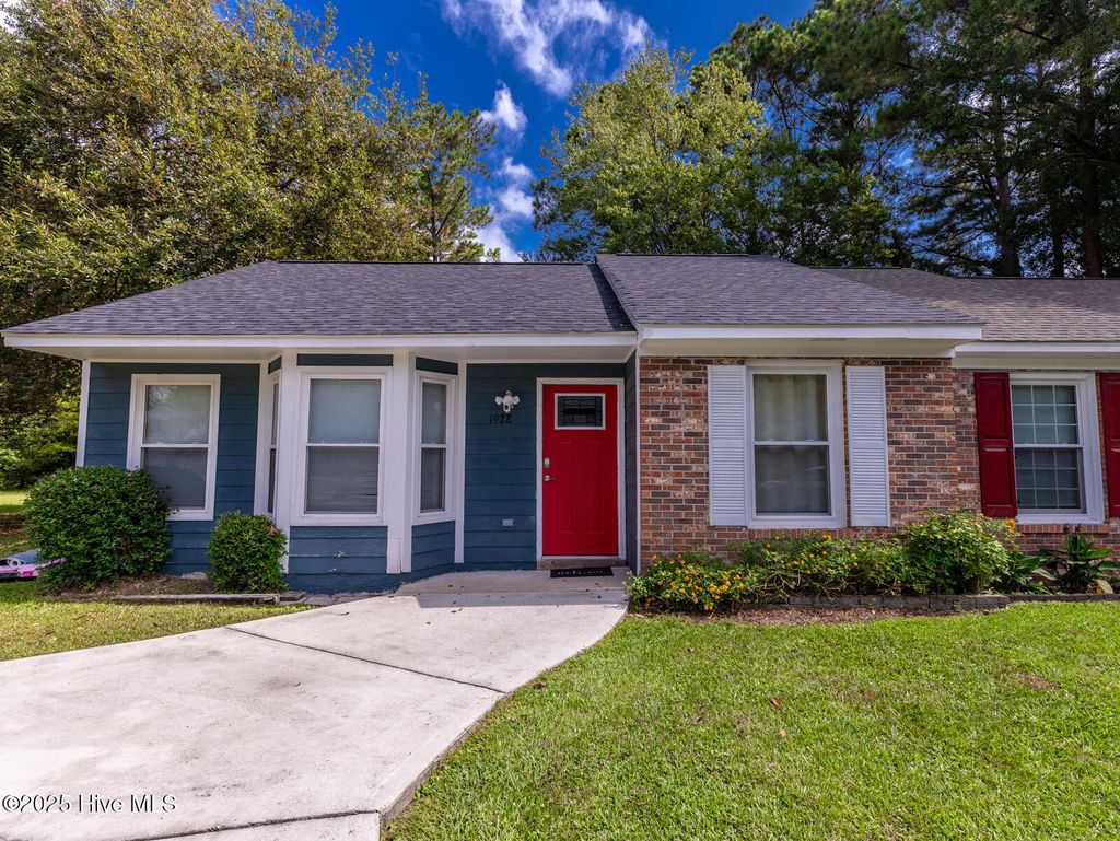 Photo of 1928 Greenstone Court, Midway Park, NC 28544 (MLS # 100529783)