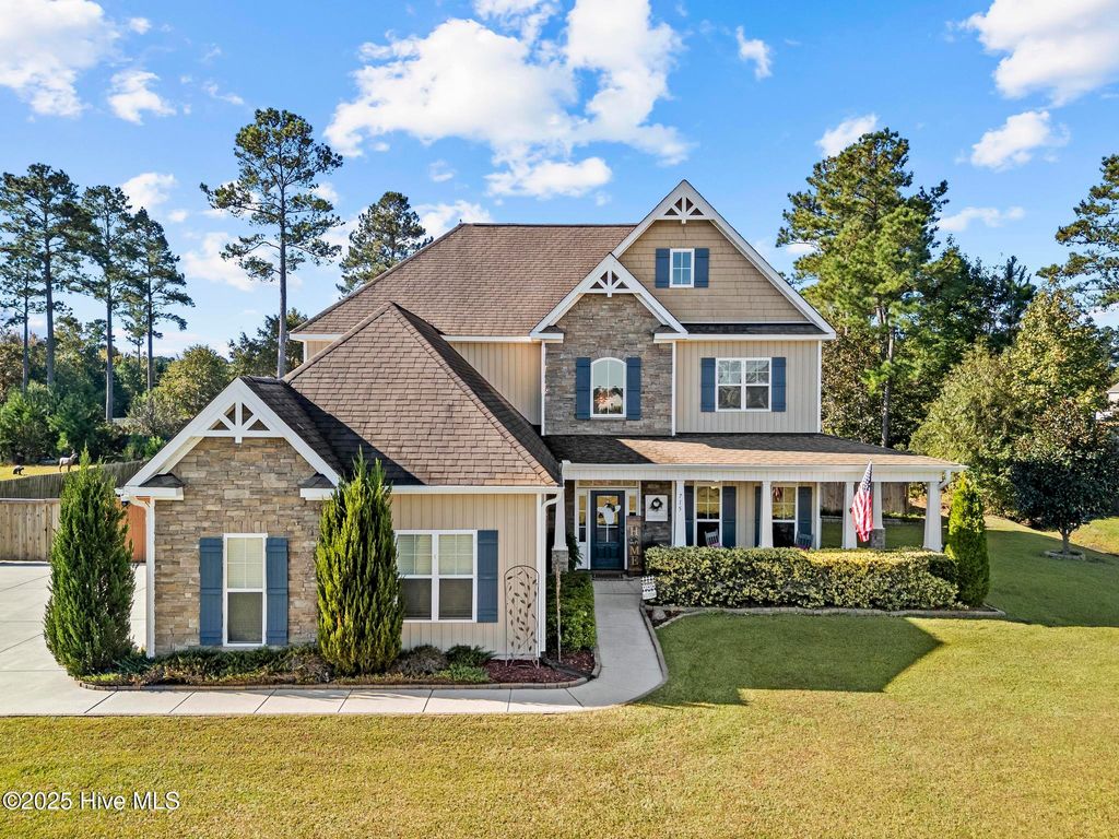Photo of 715 Southernwood Place, Hubert, NC 28539 (MLS # 100537737)