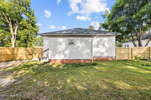 A home in Laurinburg