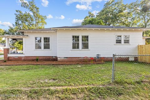 A home in Laurinburg