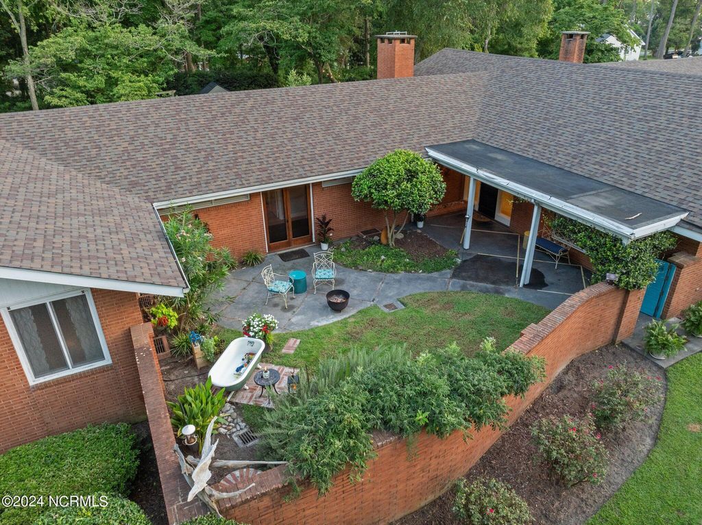 Photo of 1704 Sunset Avenue, Kinston, NC 28504 (MLS # 100543335)