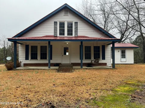 MLS: 100489486