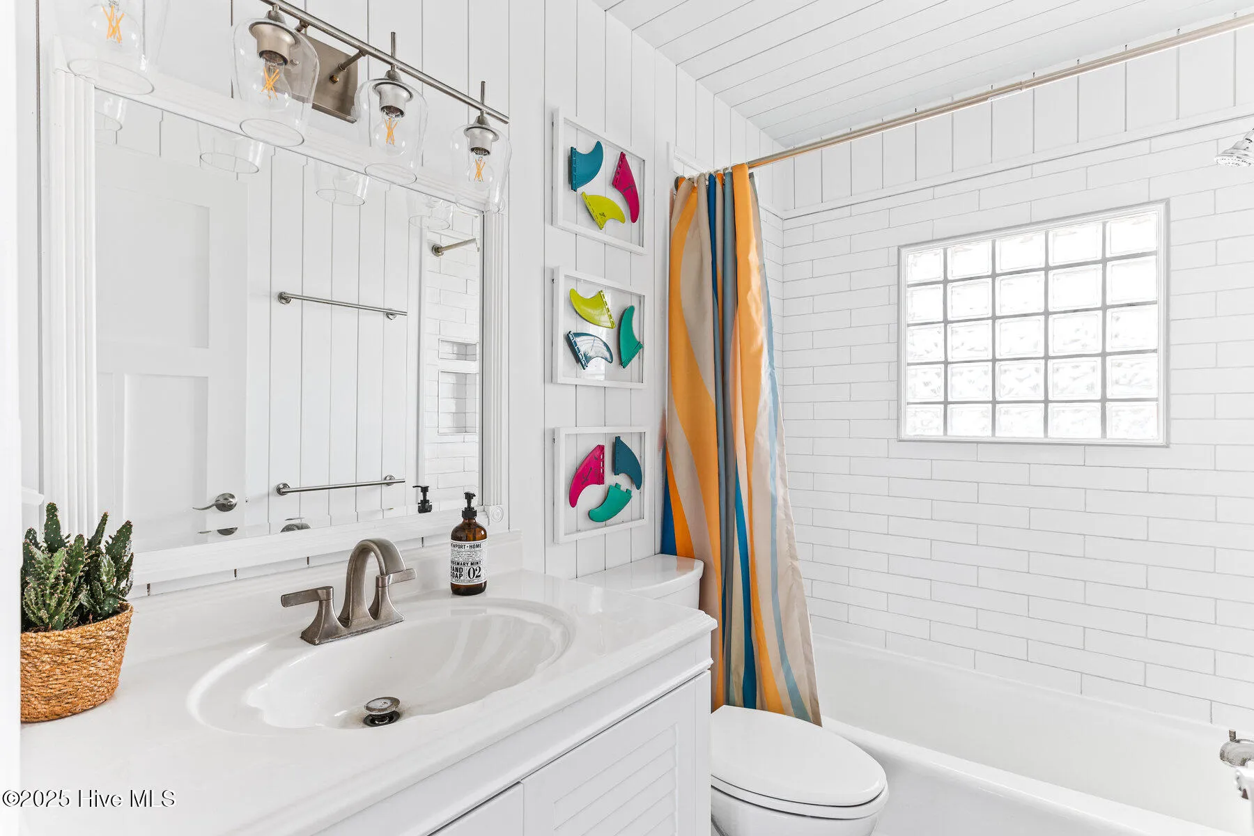 Surf City, North Carolina 28445, United States, 4 Bedrooms Bedrooms, ,3 BathroomsBathrooms,Residential,Active,154209