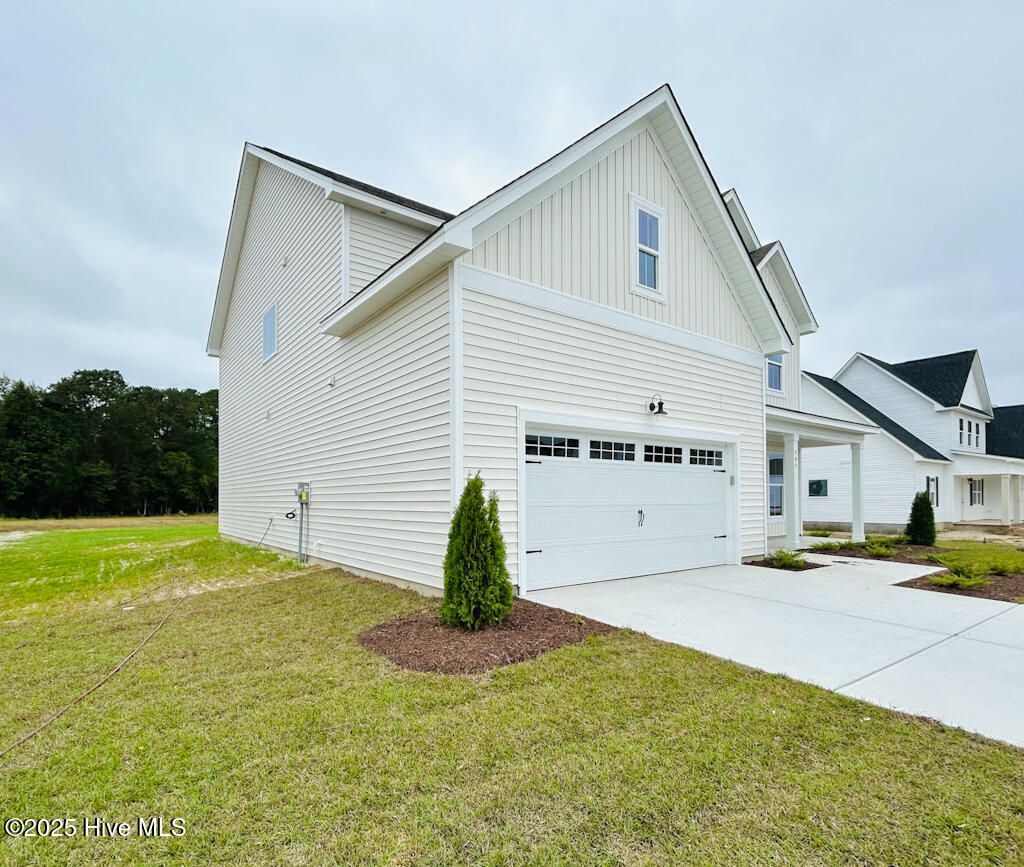 Photo of 906 Wild Azalea Way, Hubert, NC 28539 (MLS # 100510168)
