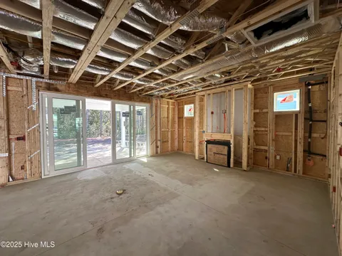 MLS: 100483137