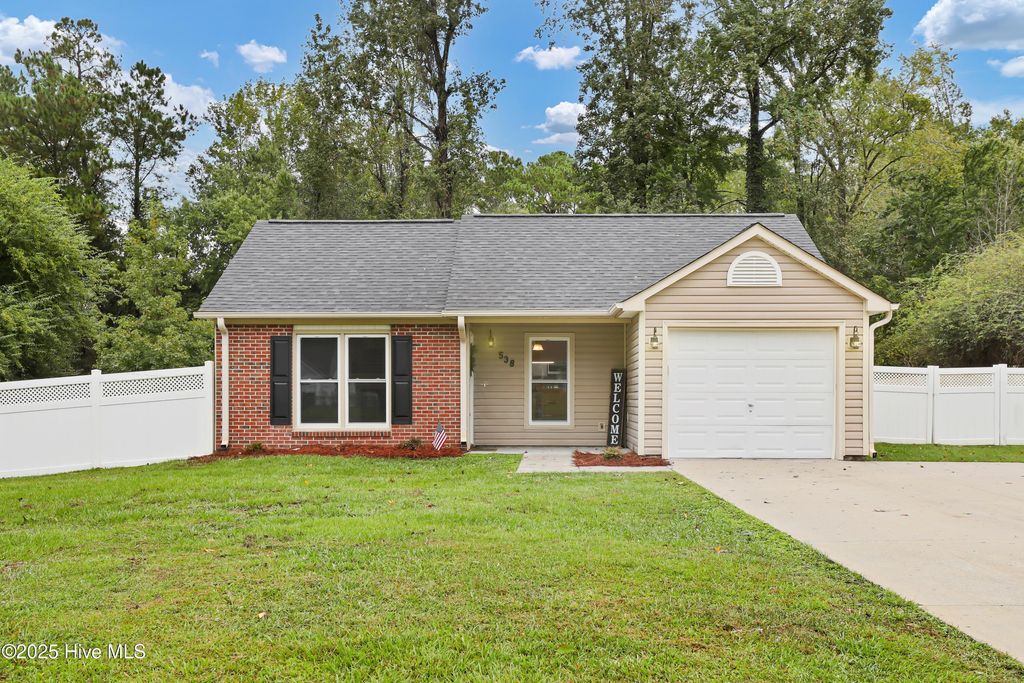 Photo of 538 Shadowridge Road, Jacksonville, NC 28546 (MLS # 100536825)