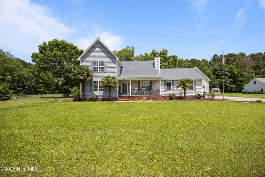Photo of 894 Sutters Place Drive, Winterville, NC 28590 (MLS # 100532535)