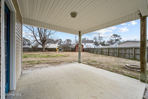 A home in Hubert