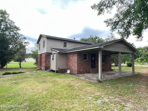 A home in Roseboro