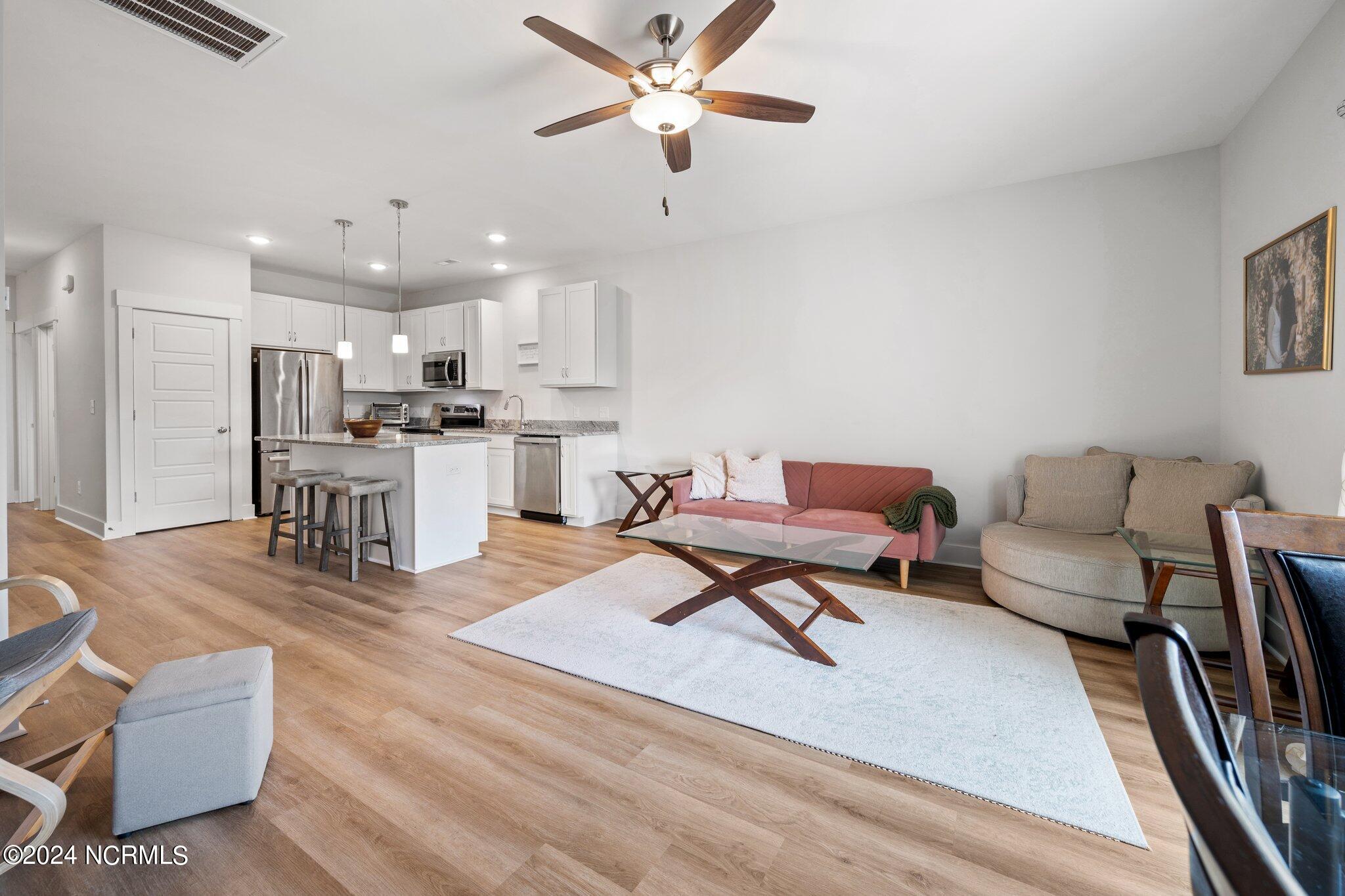 Leland, North Carolina 28479, United States, 3 Bedrooms Bedrooms, ,3 BathroomsBathrooms,Residential,Active,41913