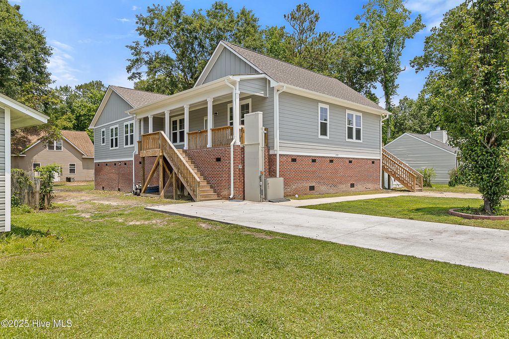 Photo of 218 Spring Drive, Jacksonville, NC 28540 (MLS # 100516576)