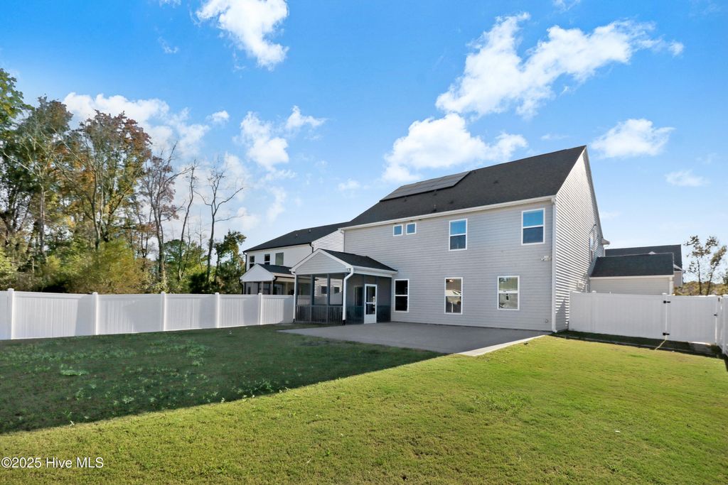 Photo of 79 Stallion Way, Benson, NC 27504 (MLS # 100538925)