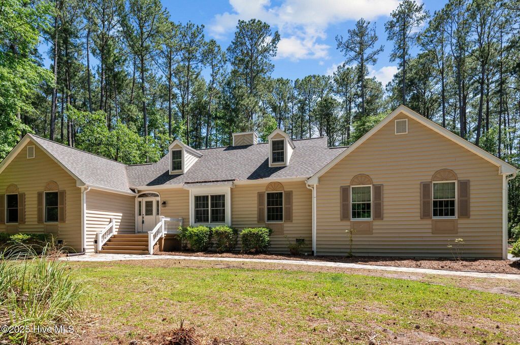 Photo of 600 Pamlico River Drive, Washington, NC 27889 (MLS # 100508722)
