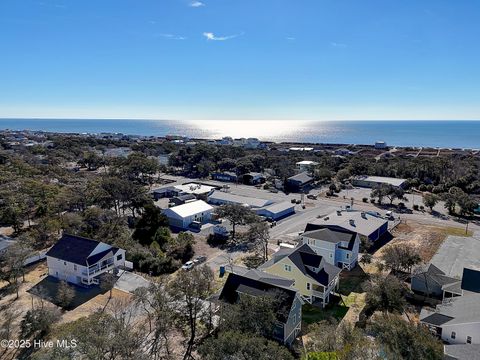 A home in Oak Island