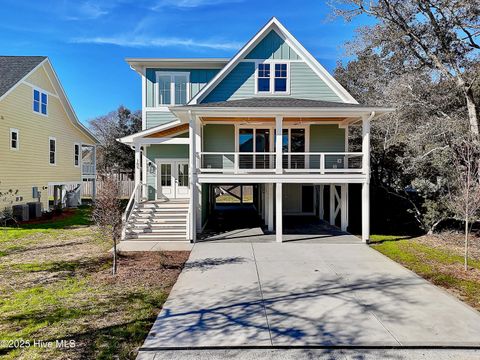 A home in Oak Island