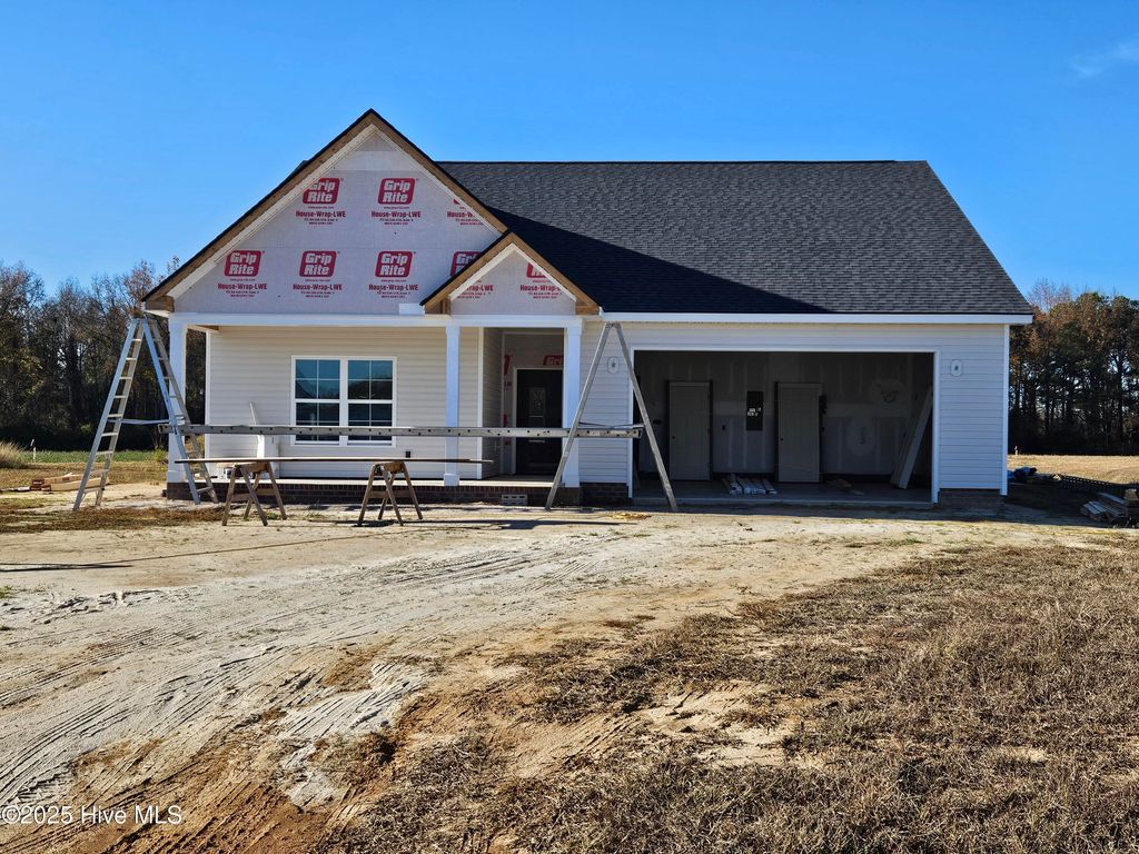 Photo of 176 Country Cove Lane, Clinton, NC 28328 (MLS # 100543851)