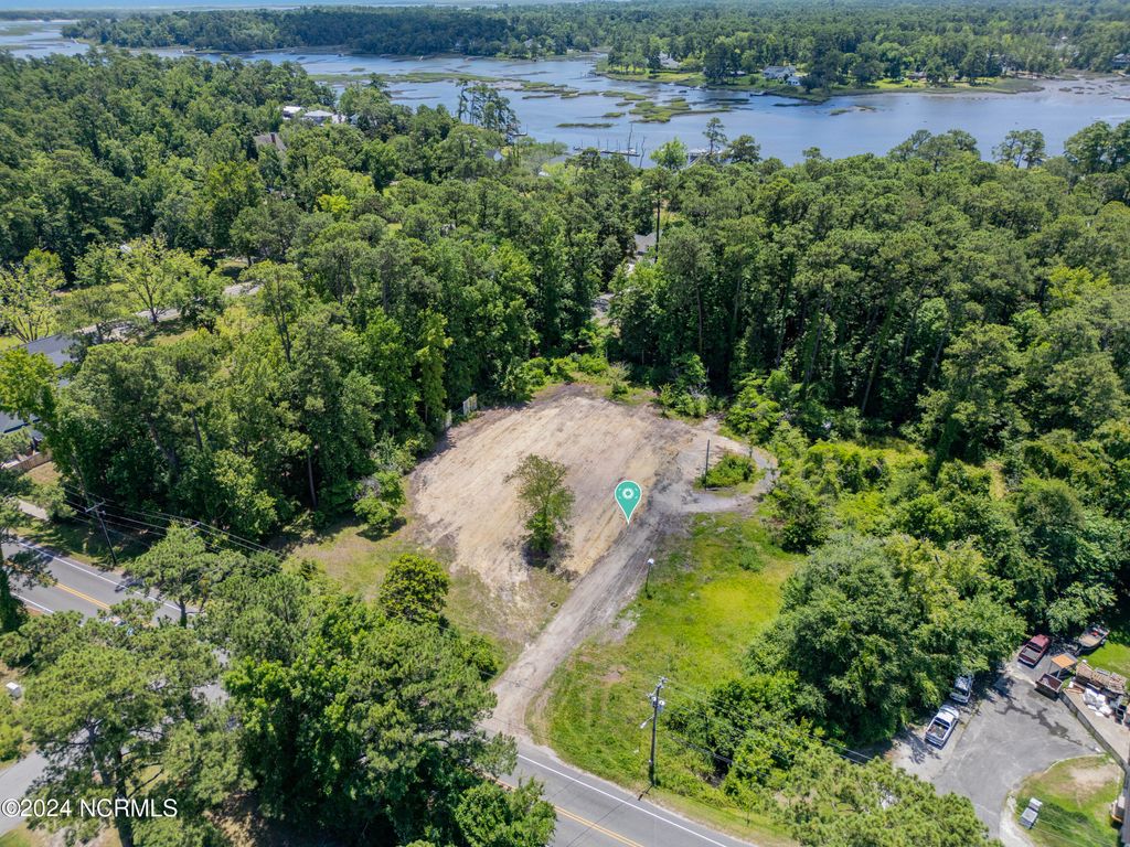 Photo of 5842 Greenville Loop Road, Wilmington, NC 28409 (MLS # 100451905)