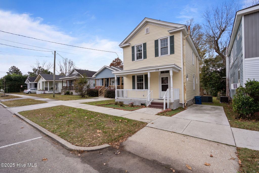 Photo of 114 S 16th Street, Wilmington, NC 28401 (MLS # 100544435)