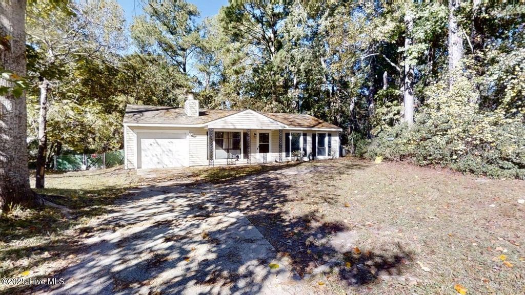 Photo of 503 Mark Lane, Jacksonville, NC 28546 (MLS # 100538974)