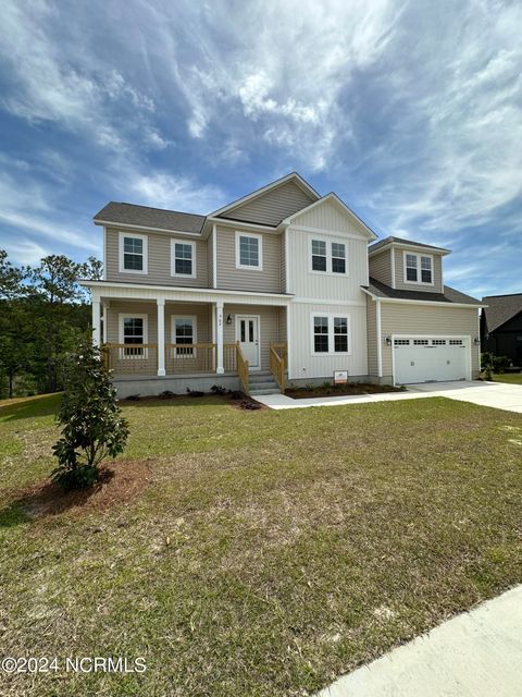 Single Family Residence in Hubert NC 909 Marshview Court.jpg