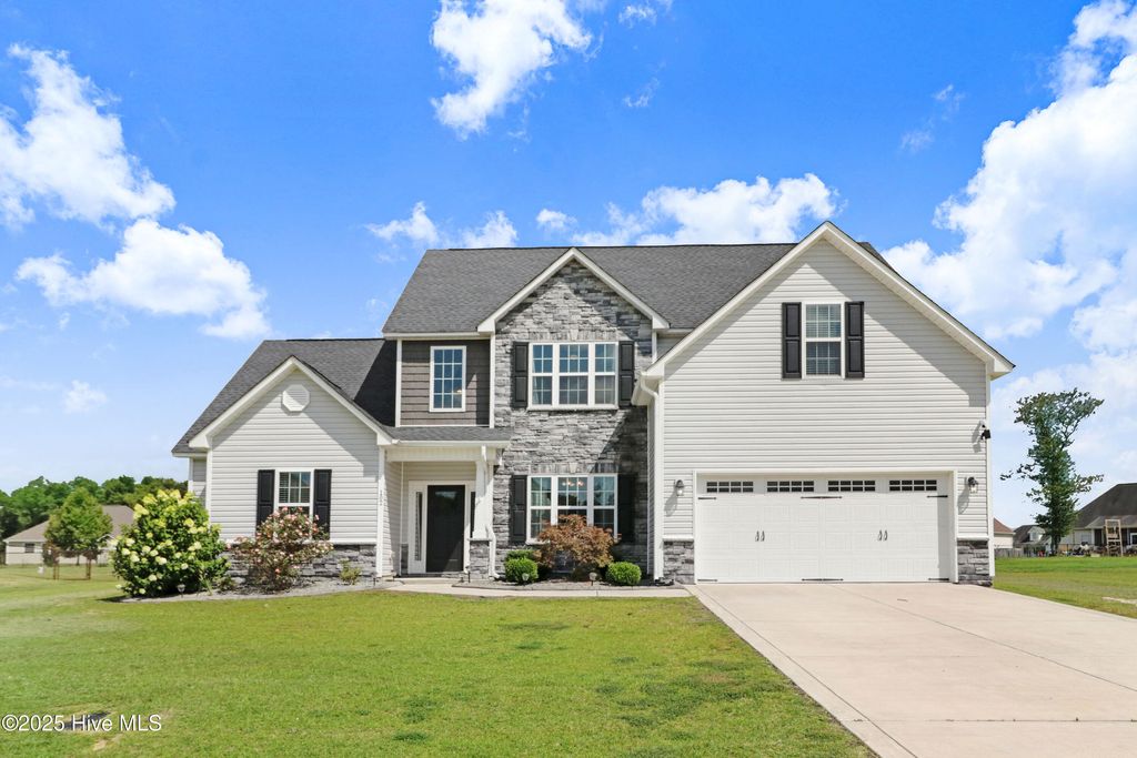 Photo of 102 Jeter Drive, Pikeville, NC 27863 (MLS # 100517339)